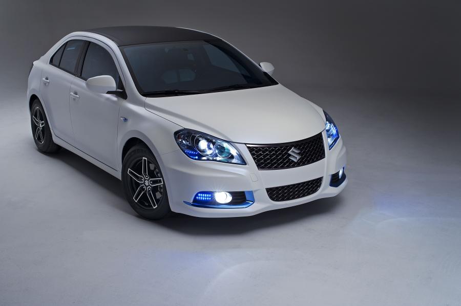  Suzuki Kizashi EcoCharge Concept 2011 года  (фото 11 из 20)